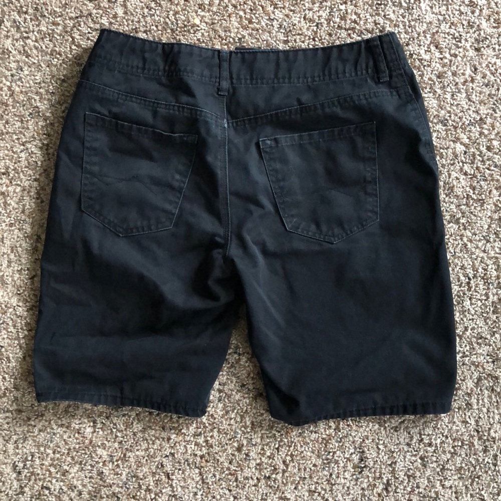 Shorts - Picture 2 of 3